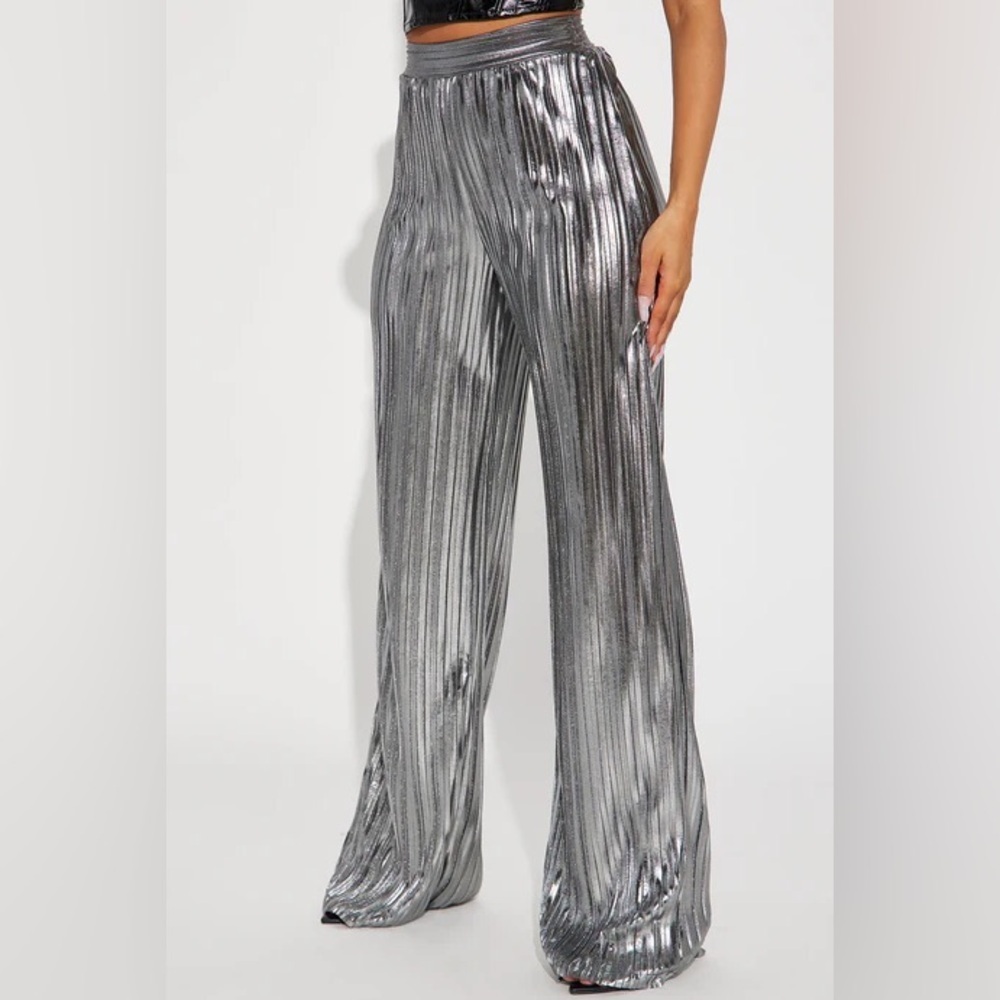 Party Up Metallic Plisse Pant - Silver